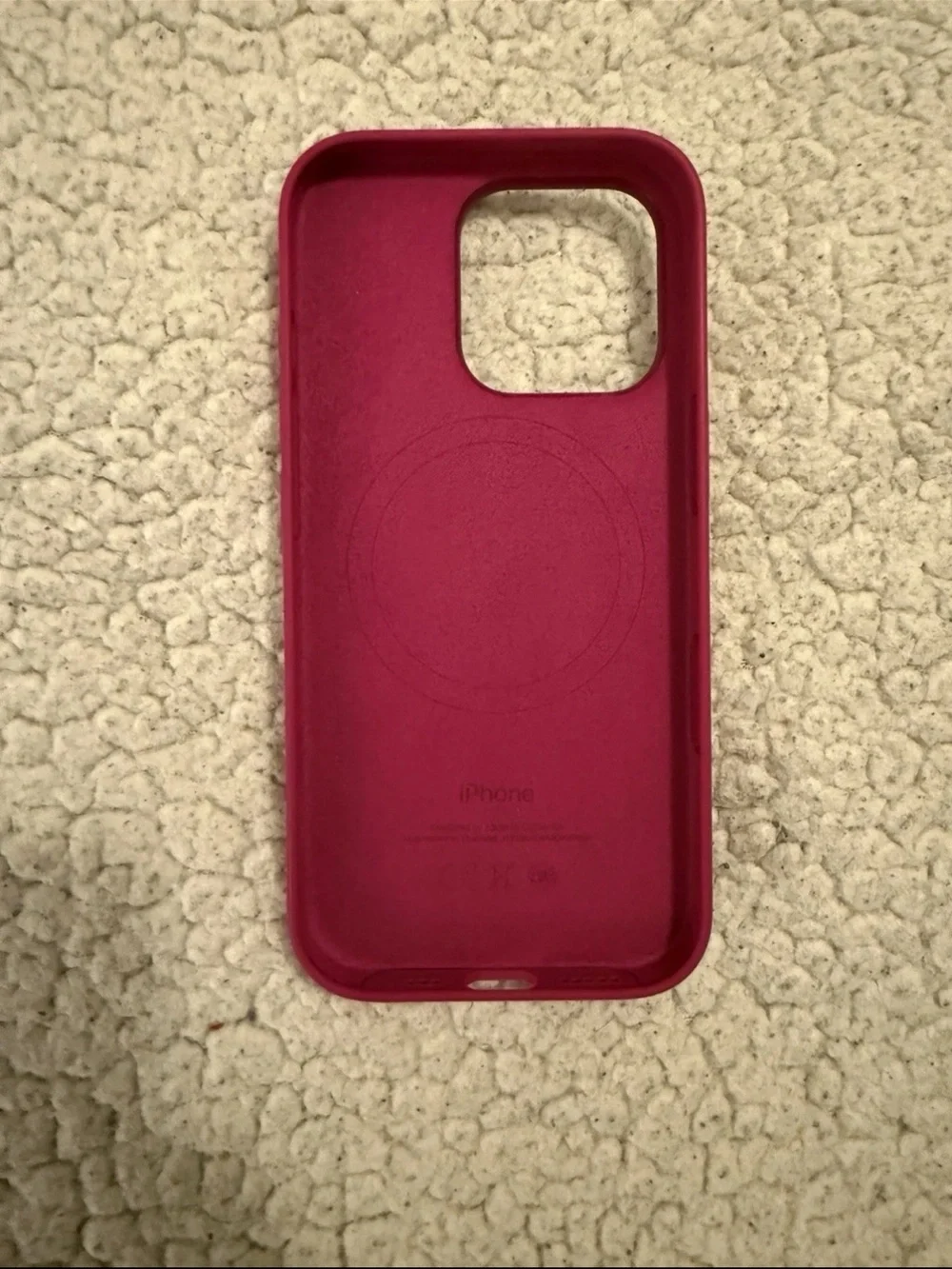Apple Silicone Case MagSafe iPhone 16 Pro - Fuchsia Color